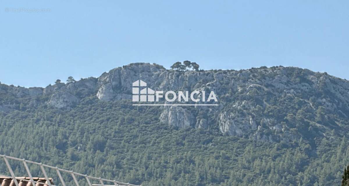 À vendre – Superbe T3 récent au Plan-du-Castellet, à seulement 10 minutes de Bandol - photo 3