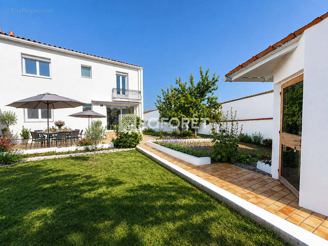 Maison à MESCHERS-SUR-GIRONDE