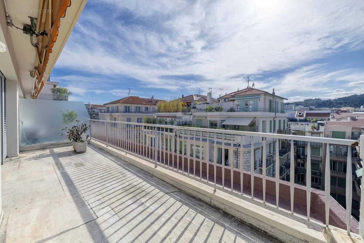 Appartement à NICE