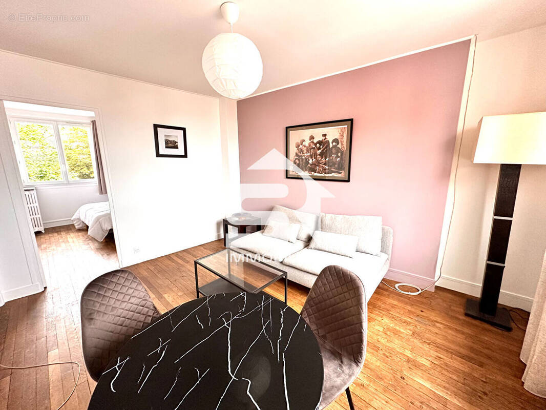 Appartement à FONTENAY-SOUS-BOIS