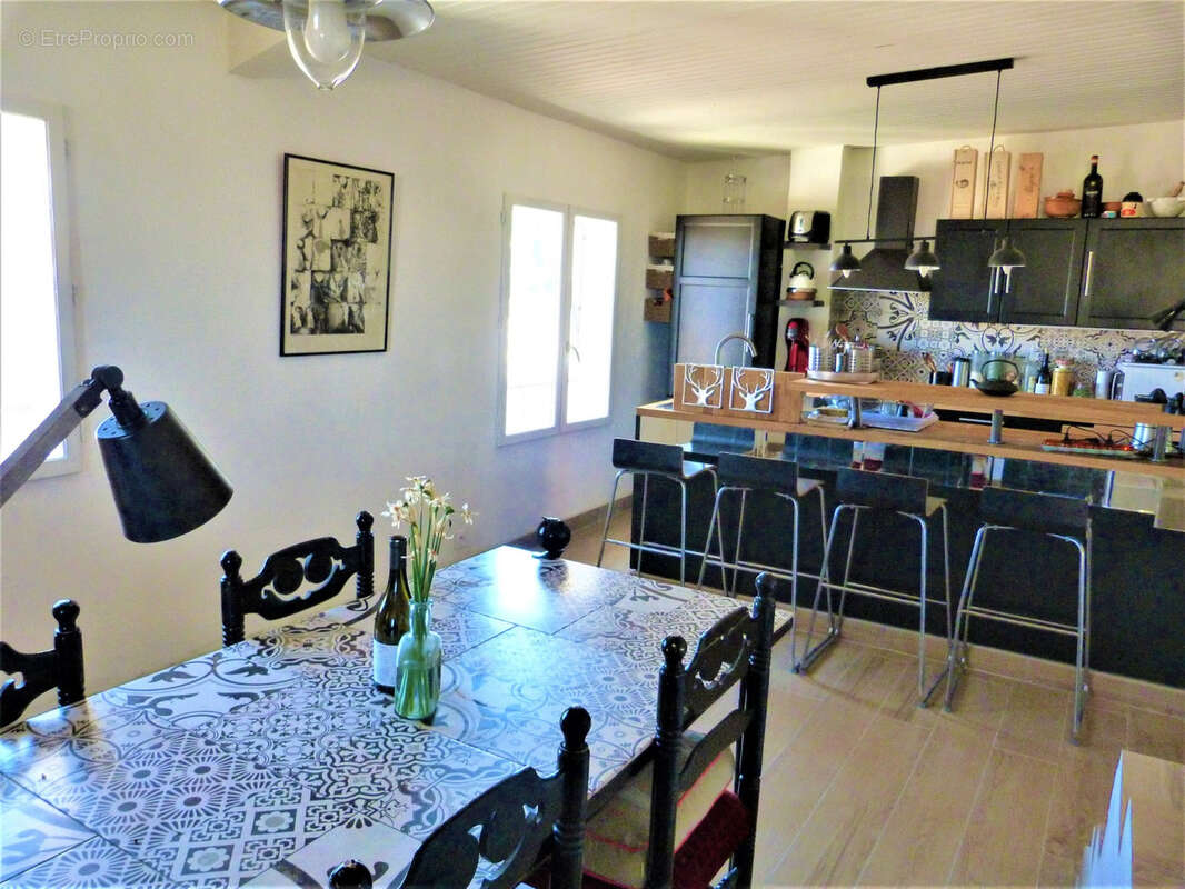 Maison à MALAUCENE