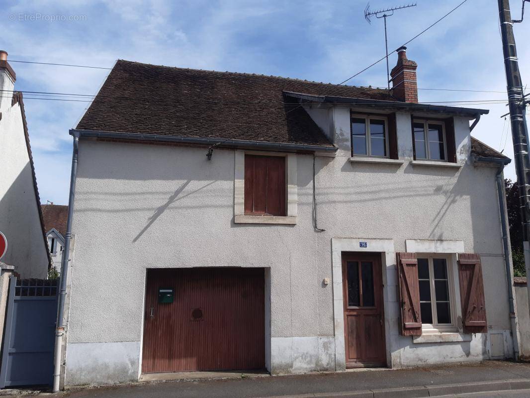 Maison à COSNE-COURS-SUR-LOIRE