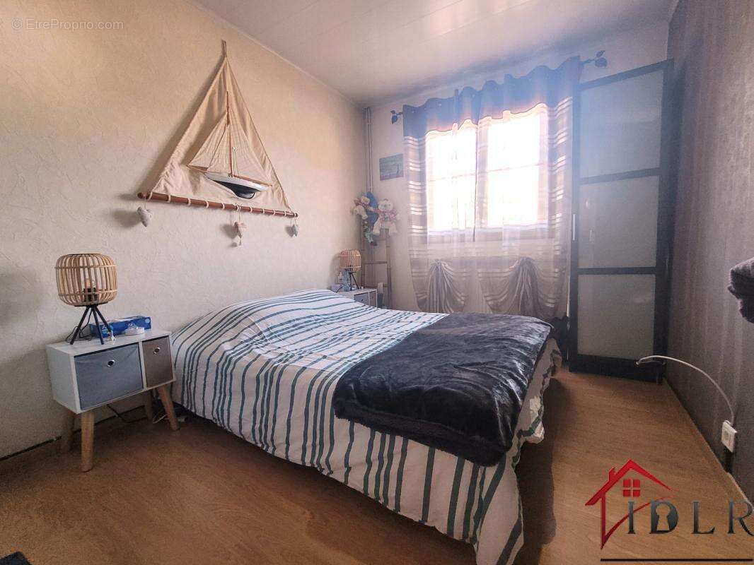 Maison à GRANDPUITS-BAILLY-CARROIS