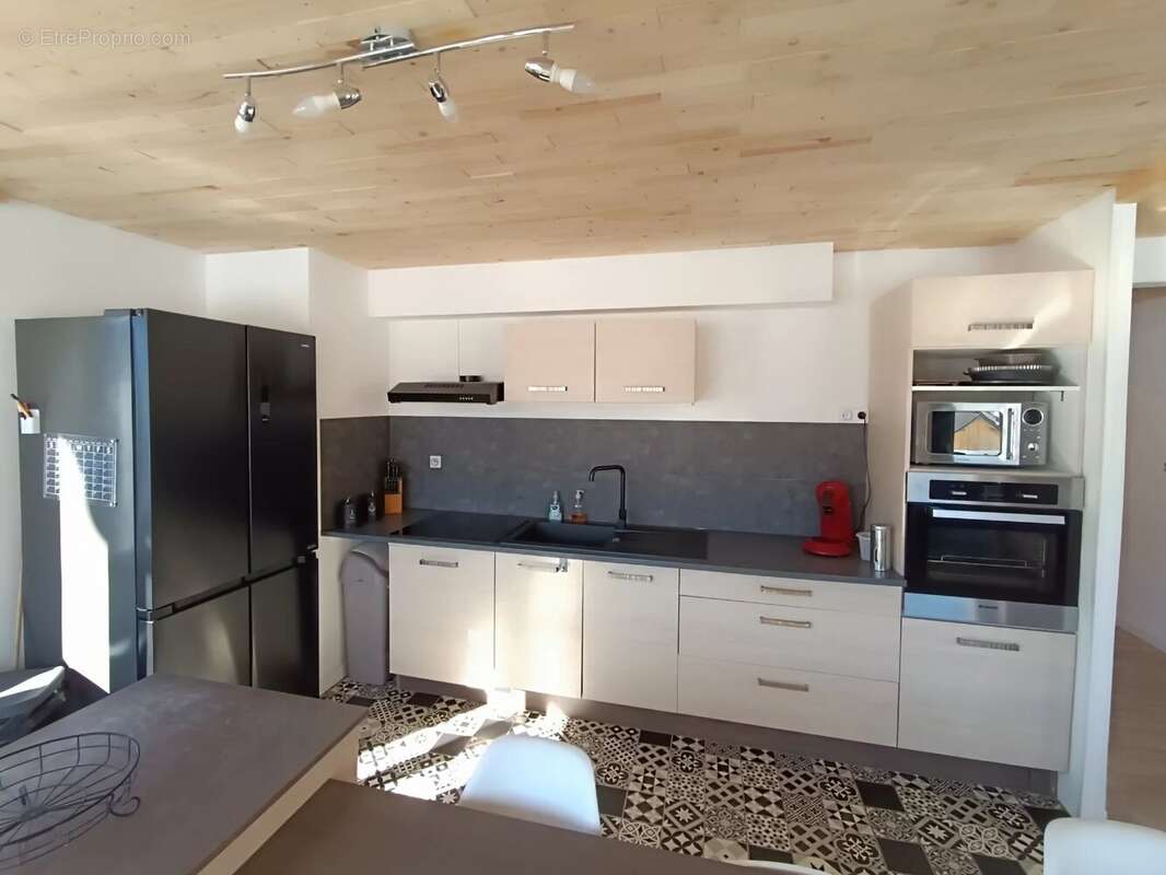 Appartement à MEAUDRE
