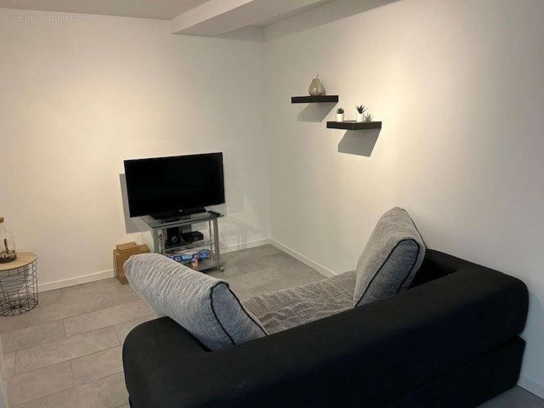 Appartement 180 m² à Changy  - photo 5