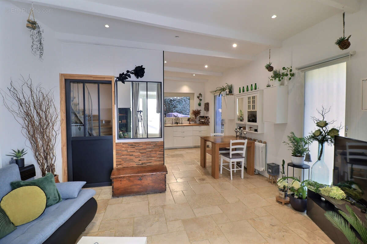 Maison à LANSARGUES