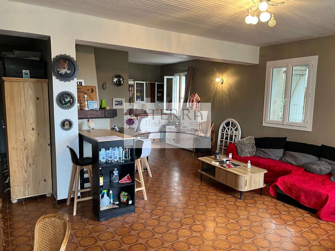 Appartement à BUSTANICO