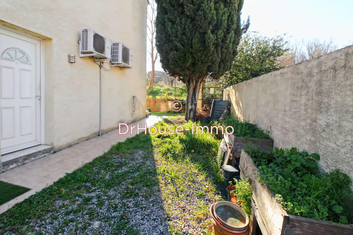 Maison à SAINT-JEAN-DE-VEDAS