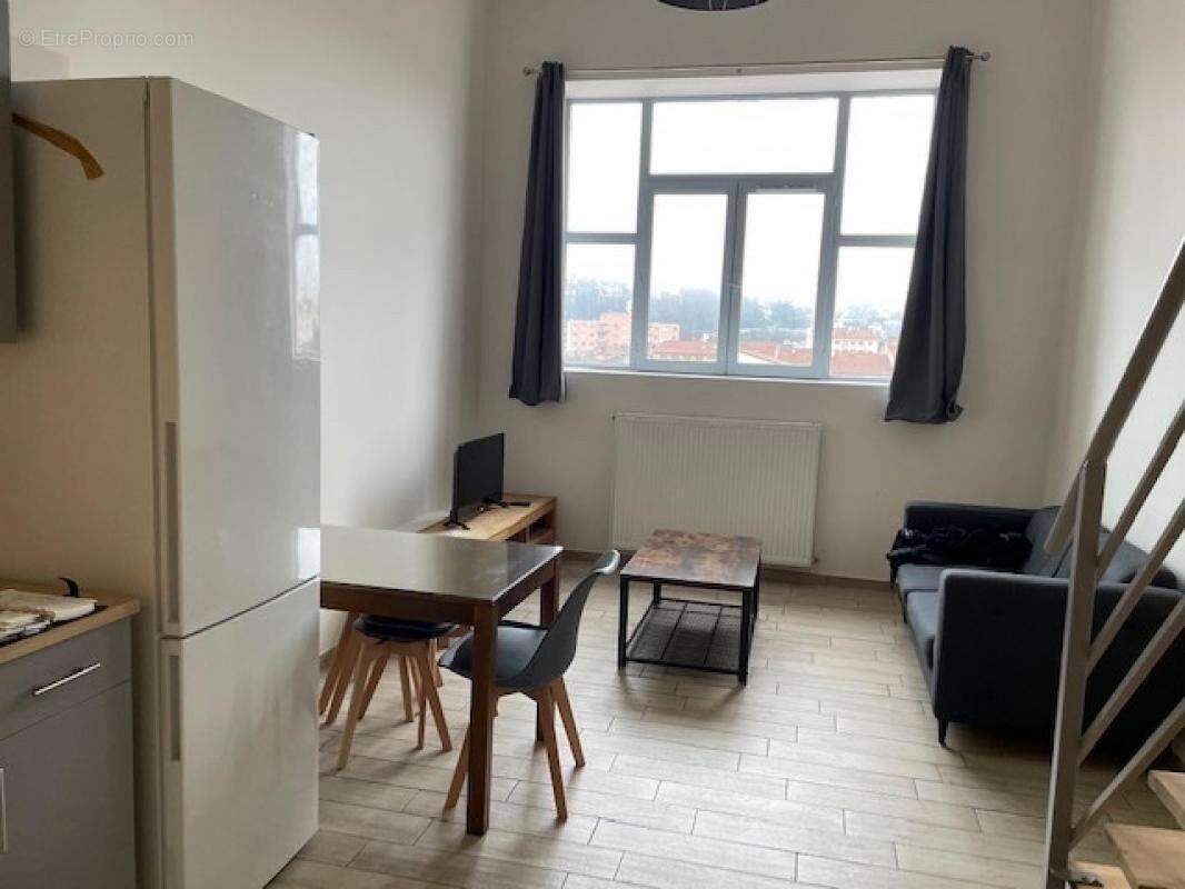 Appartement à SAINT-ETIENNE