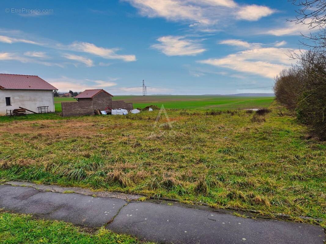 Terrain à VRY