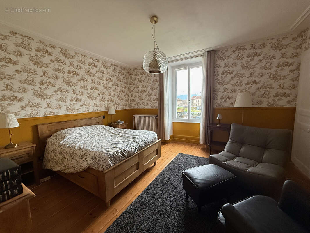 Maison à REMIREMONT