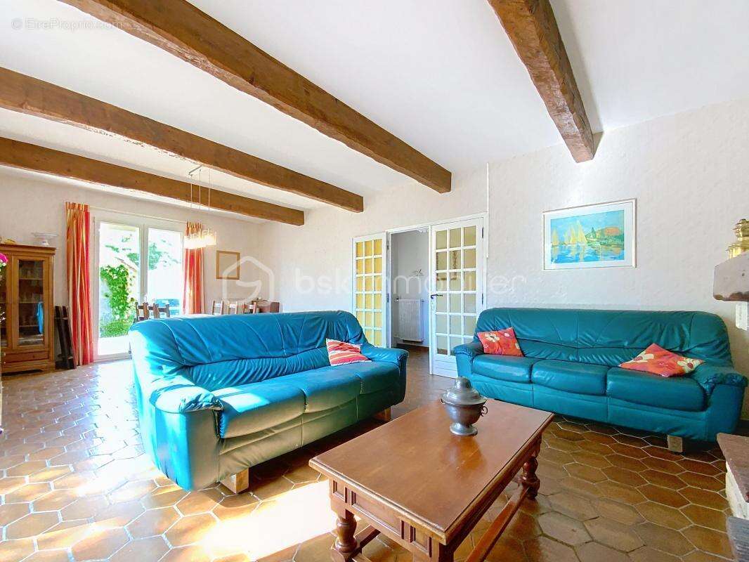 Maison à POMEROLS