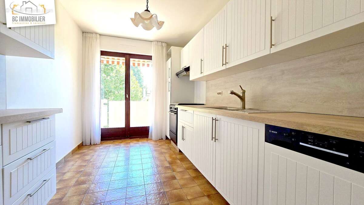 Appartement 94 m² à Ferney-Voltaire  - photo 4