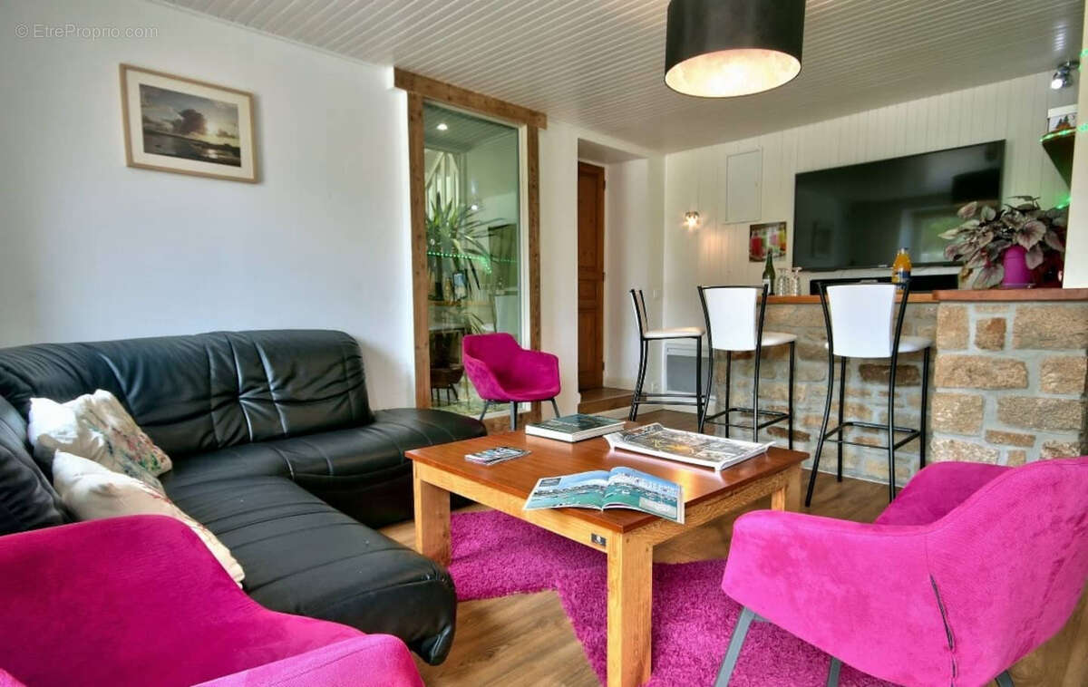 A VENDRE Longère Plounevez Lochrist 7 pièce(s) 131.44 m2 - photo 9