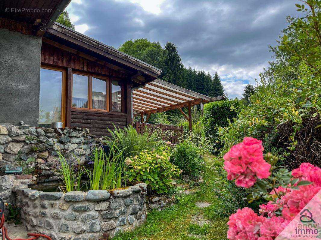 Maison à SAINT-MURY-MONTEYMOND