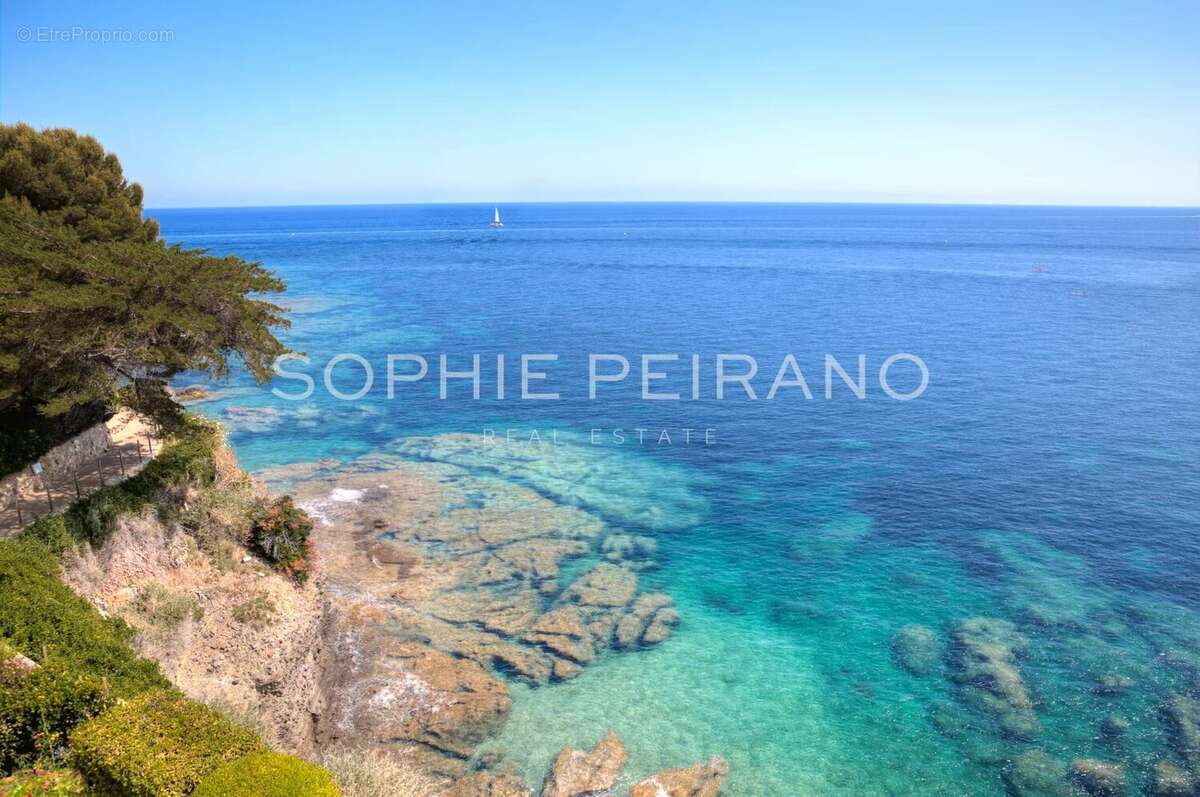 Cap d'ail - propriété pieds dans l'eau - photo 9