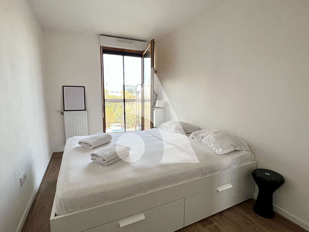 Appartement à L'ILE-SAINT-DENIS