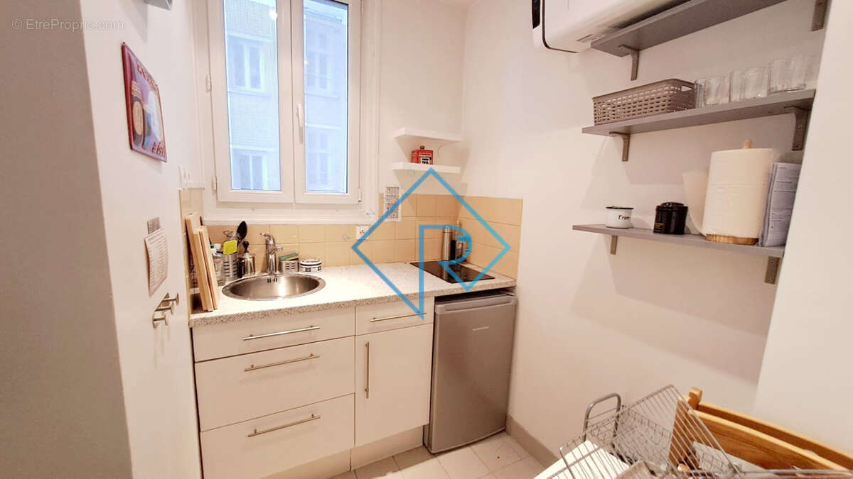 Appartement à PARIS-20E