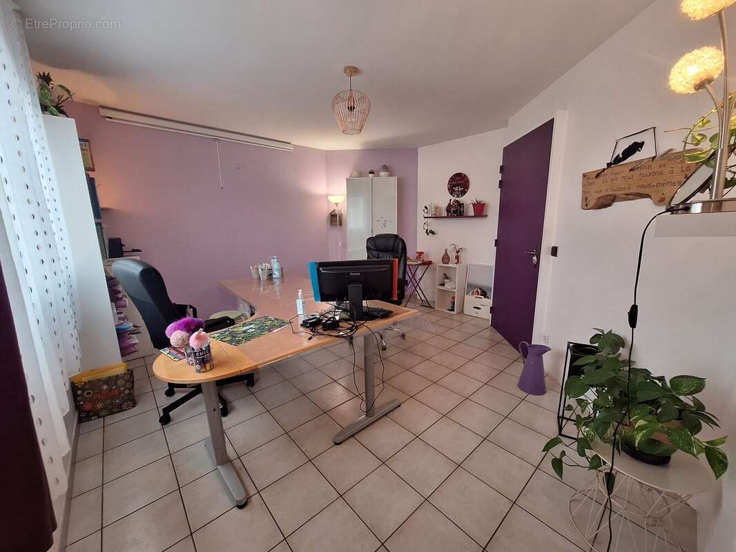 Commerce à LA TESTE-DE-BUCH