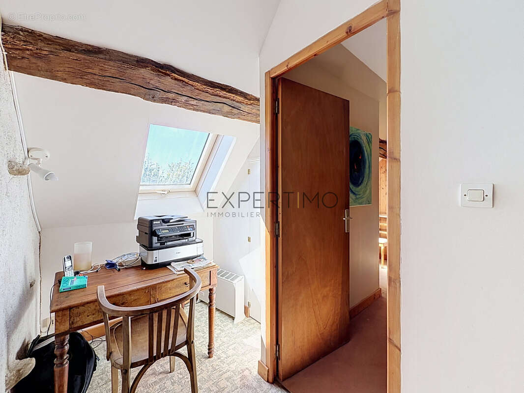 Burnand : Authentique maison en pierre avec 3 149 m2 de terrain - photo 18