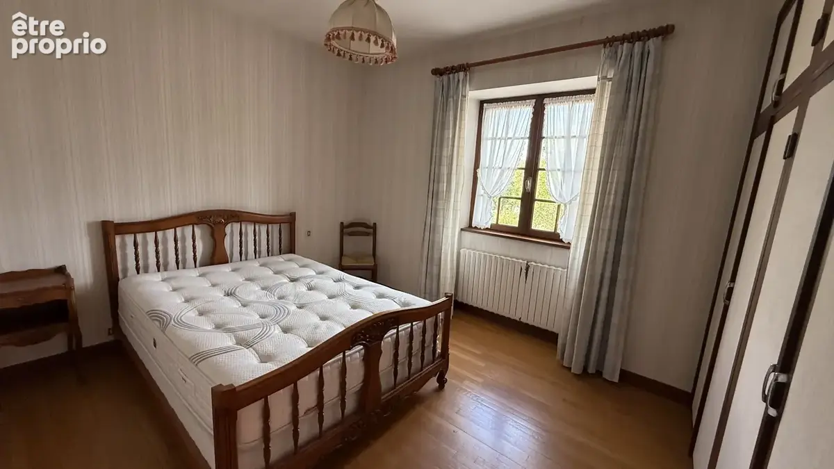 Maison cossue avec dépendance et grand terrain - photo 9