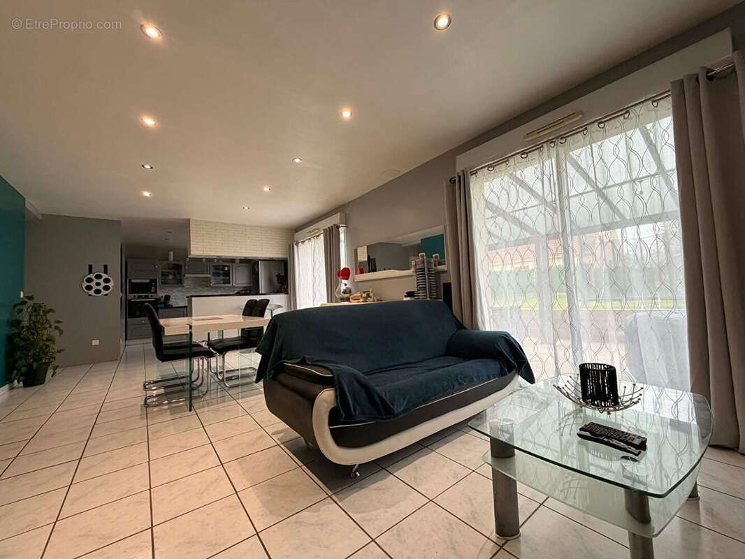 Maison à VILLERS-COTTERETS