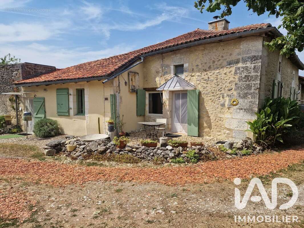 Maison 130 m² à Mareuil  - photo 3