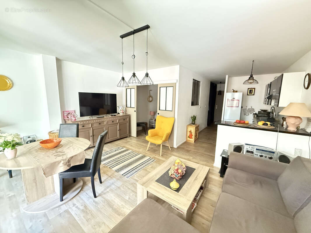 Appartement à FREJUS