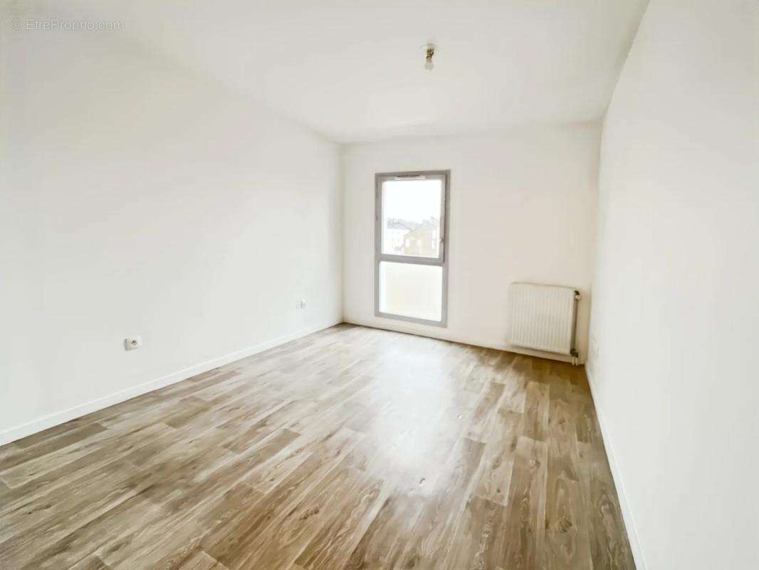 Appartement à ROISSY-EN-BRIE