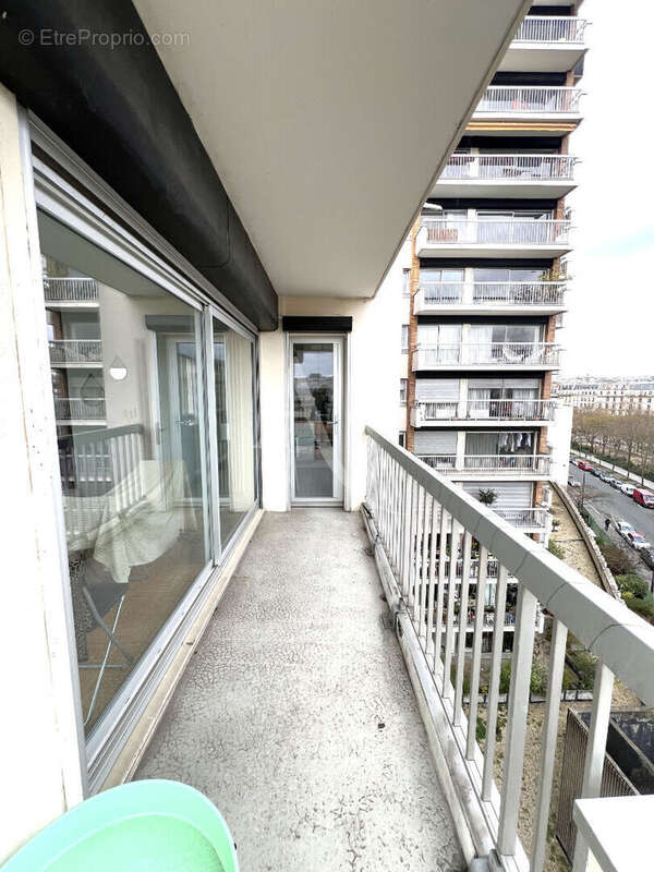 Appartement à PARIS-11E