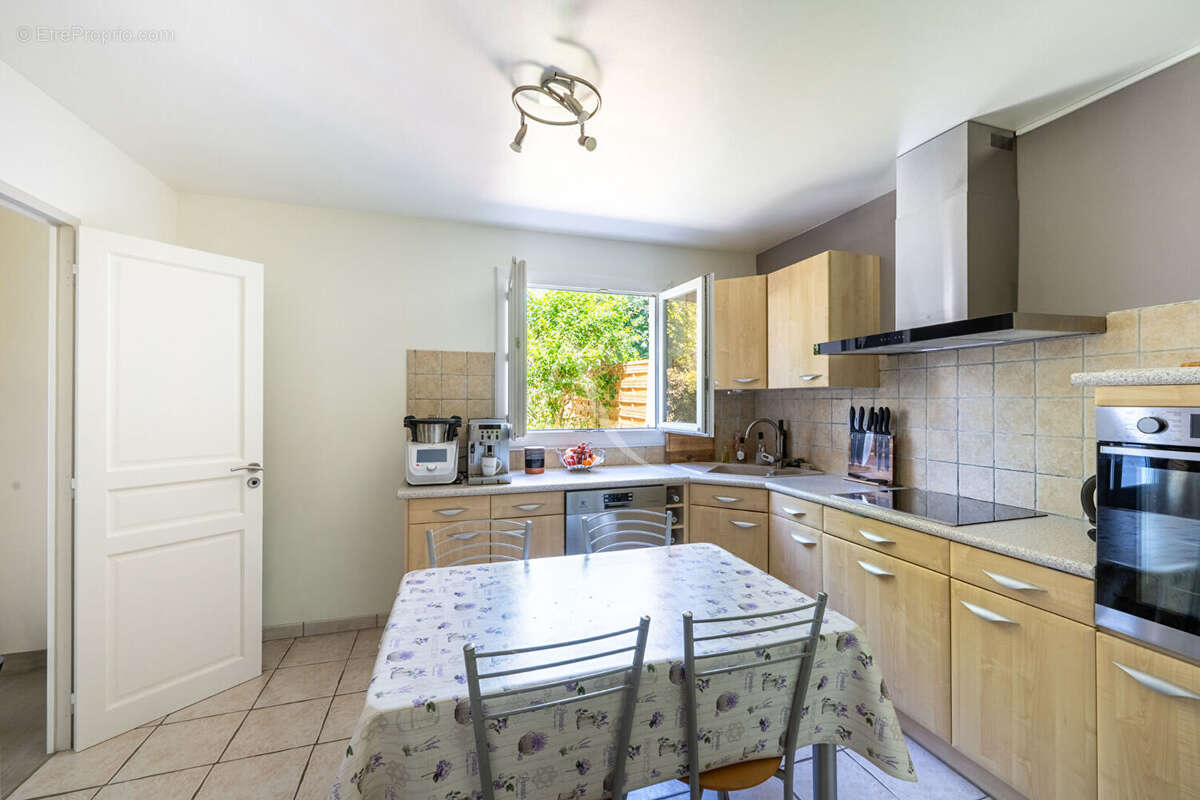 Maison Conflans 112m² habitables et 96 m² Carrez. - photo 6