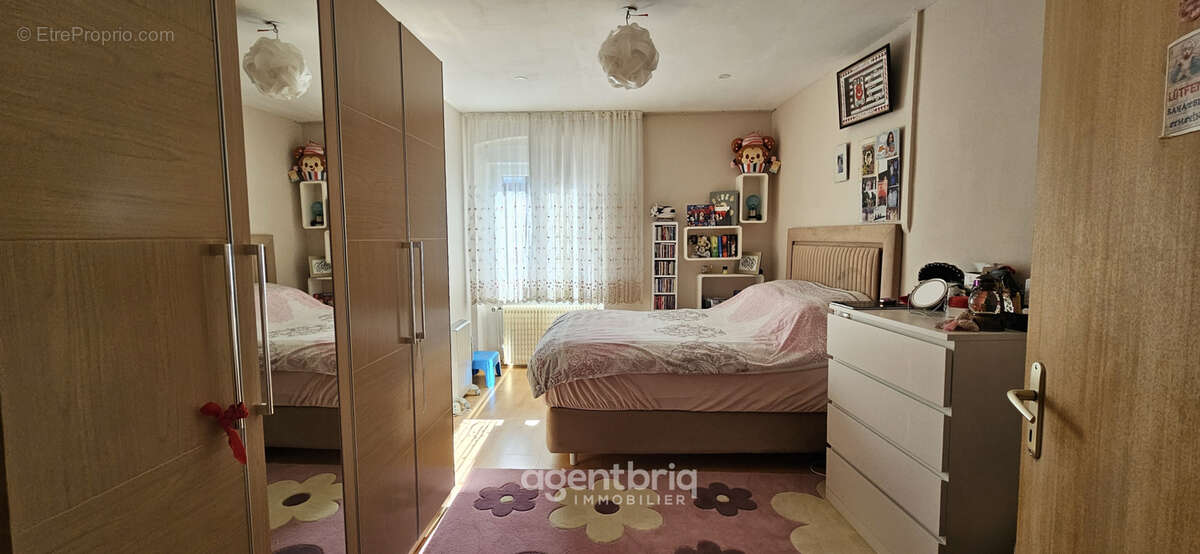 Ensemble immobilier (lot de 5 appartements sur 8) à Mulhouse - photo 7
