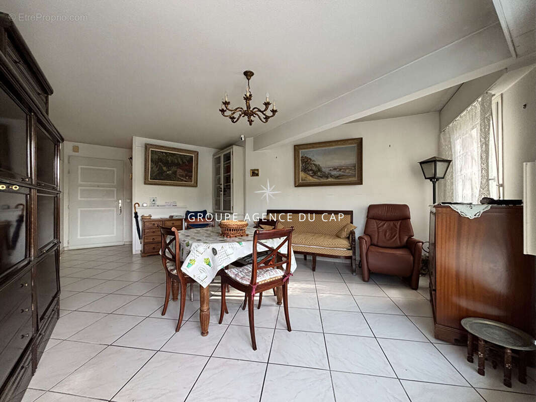 Appartement à SAINT-RAPHAEL