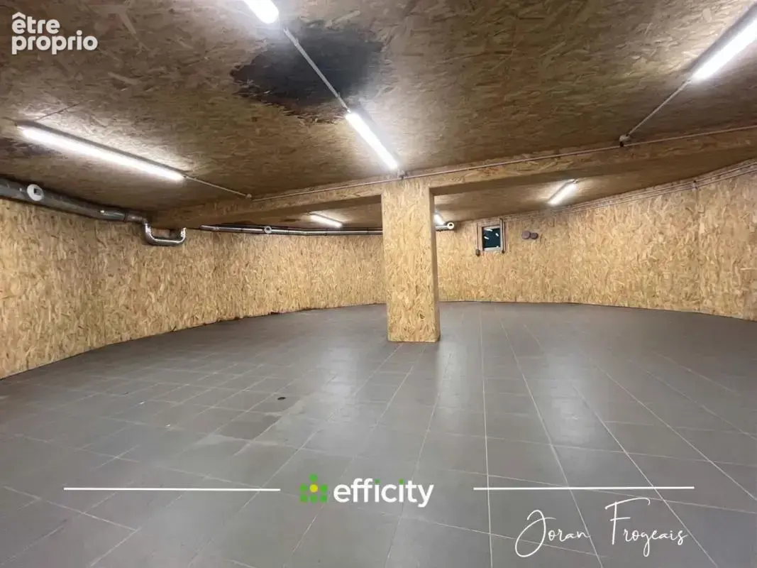 Local commercial - photo 13