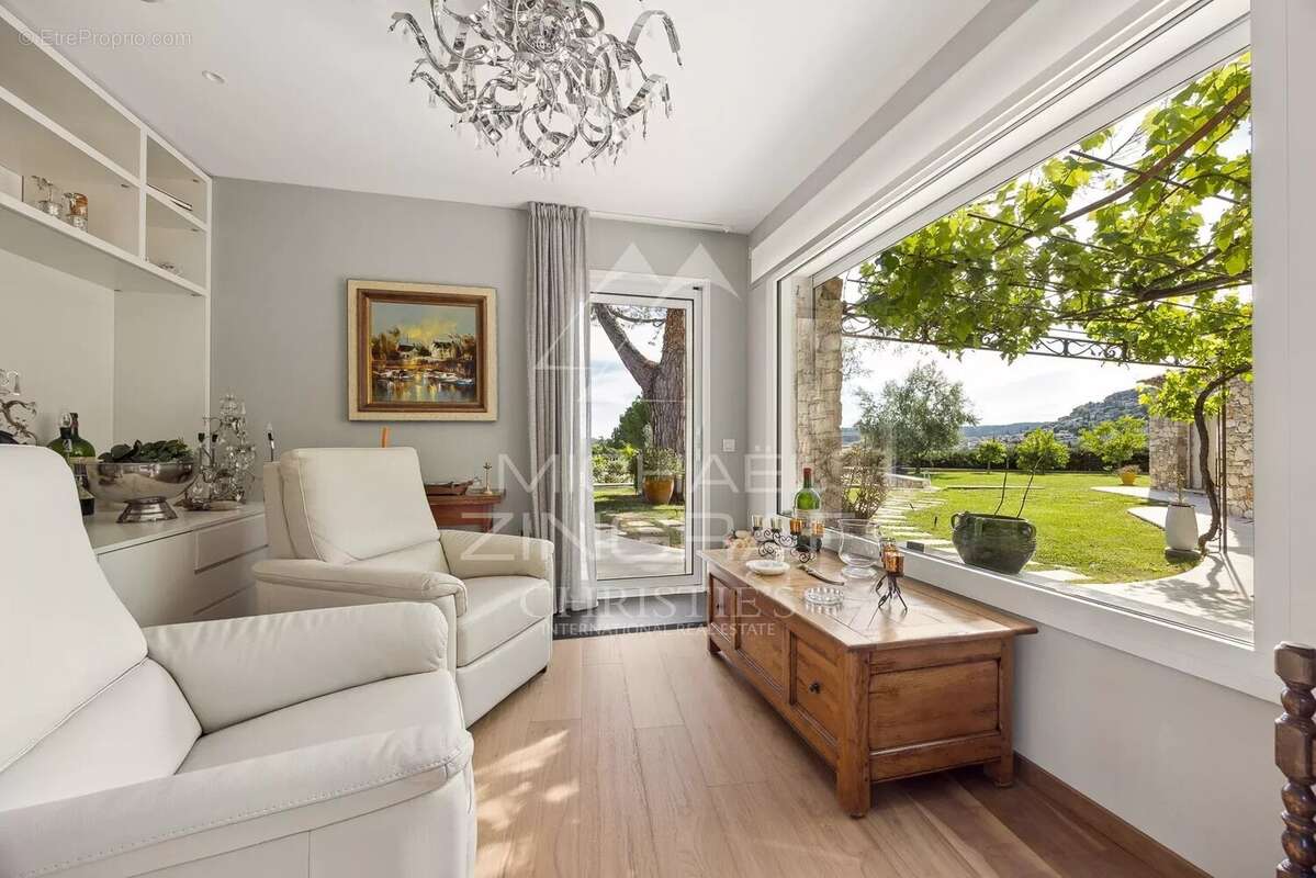 Maison à LA COLLE-SUR-LOUP
