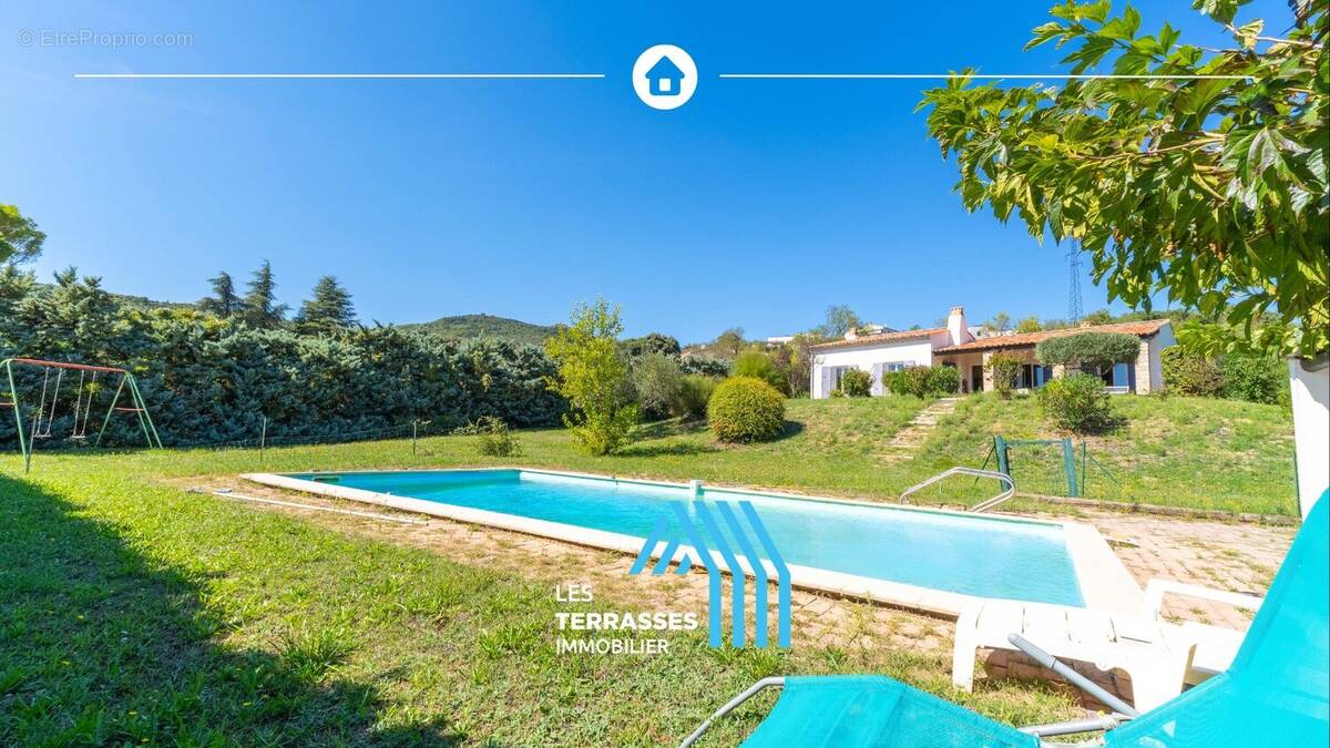 Maison à ROCHEMAURE