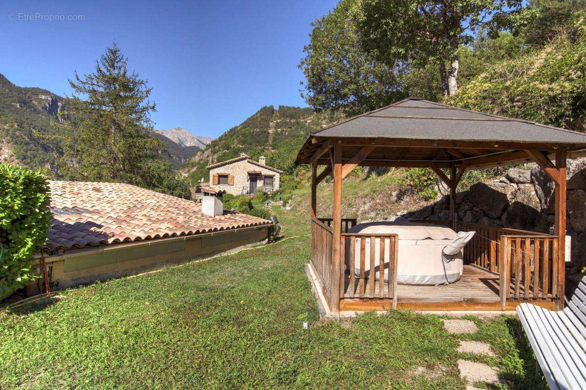 Maison à GUILLAUMES