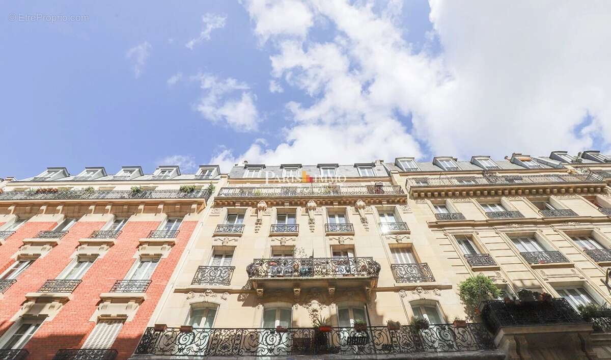 Appartement à PARIS-18E