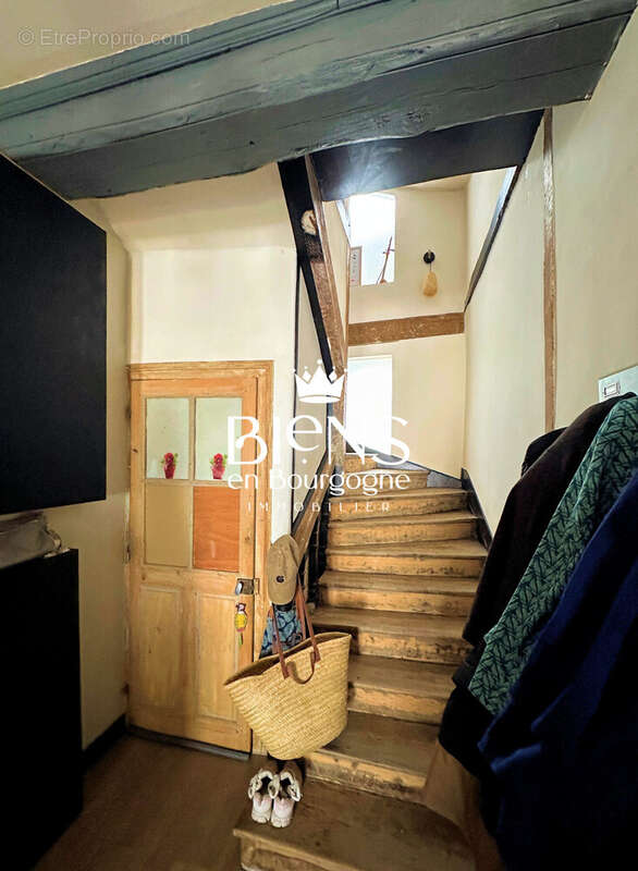 Maison 204 m² à Couches  - photo 7