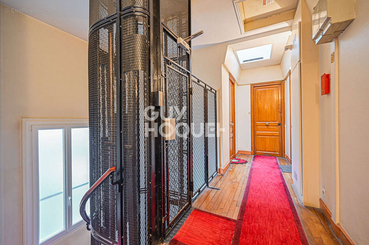 Appartement à PARIS-12E