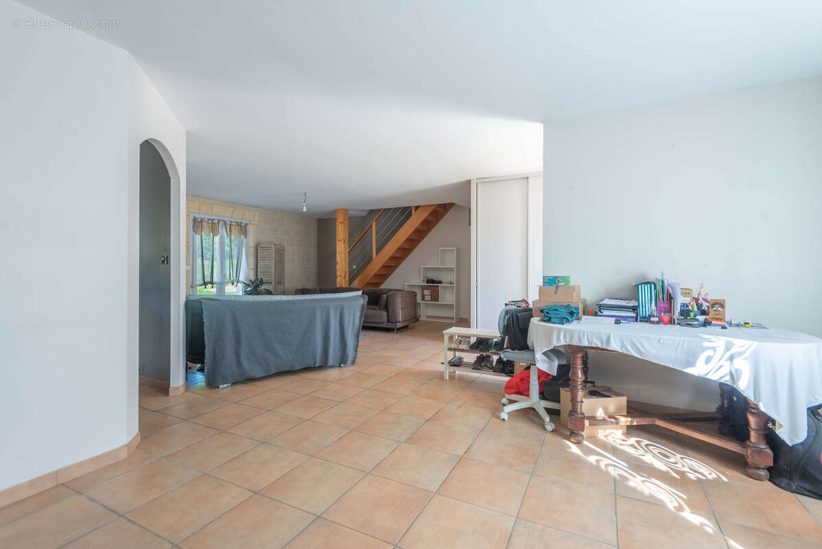 Maison à FARGUES-SAINT-HILAIRE