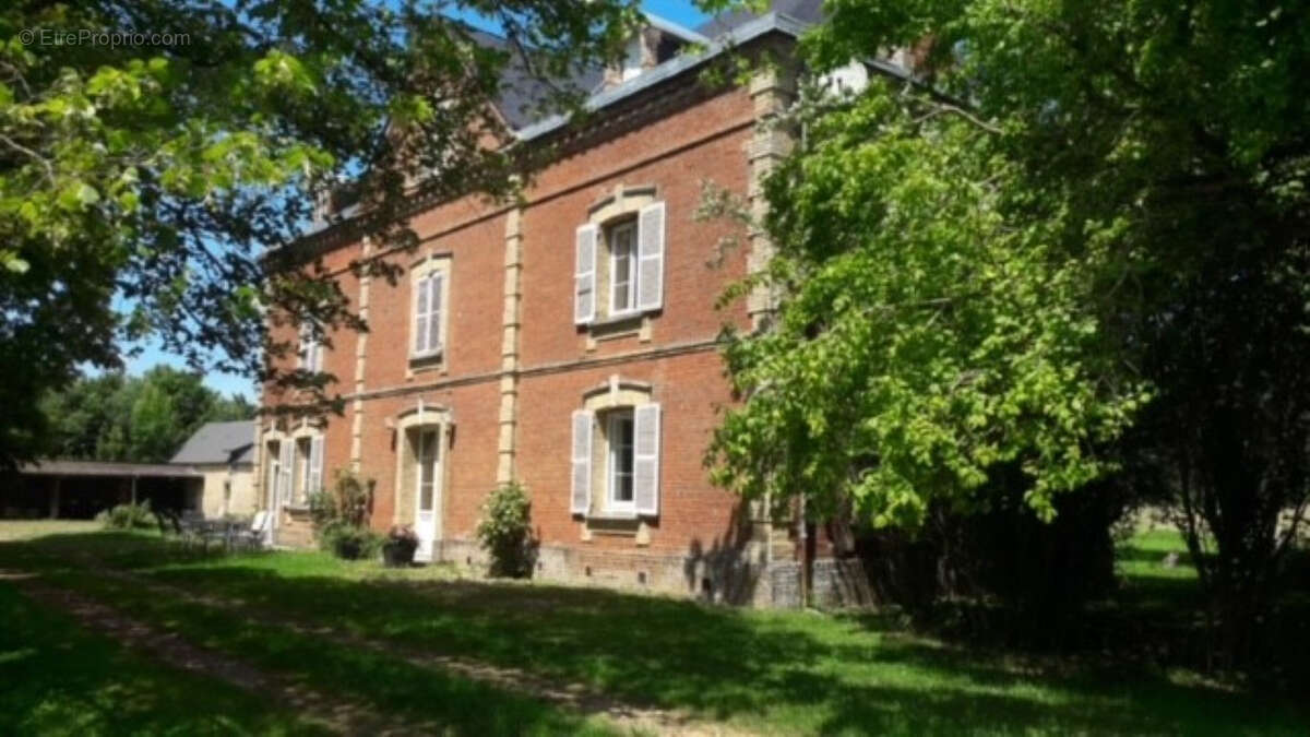 Maison à PONT-L'EVEQUE