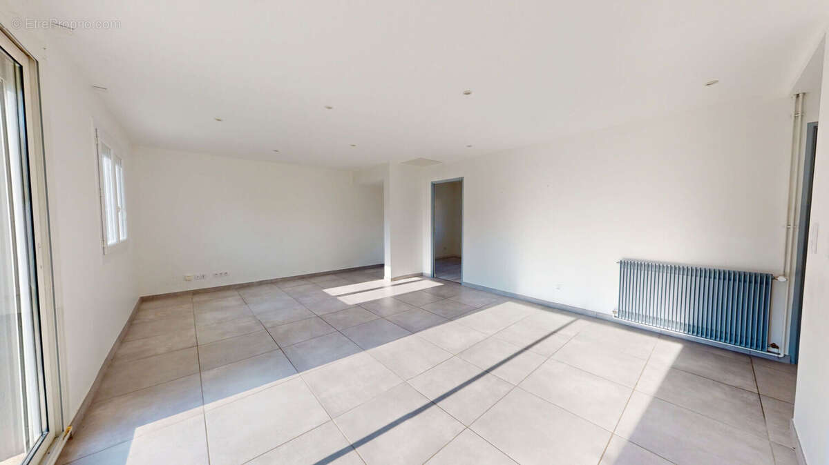 Maison à ECHIROLLES