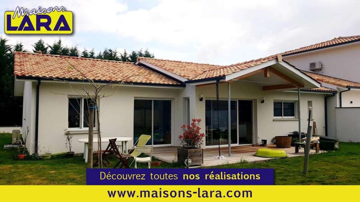 Terrain à SAINT-PORCHAIRE