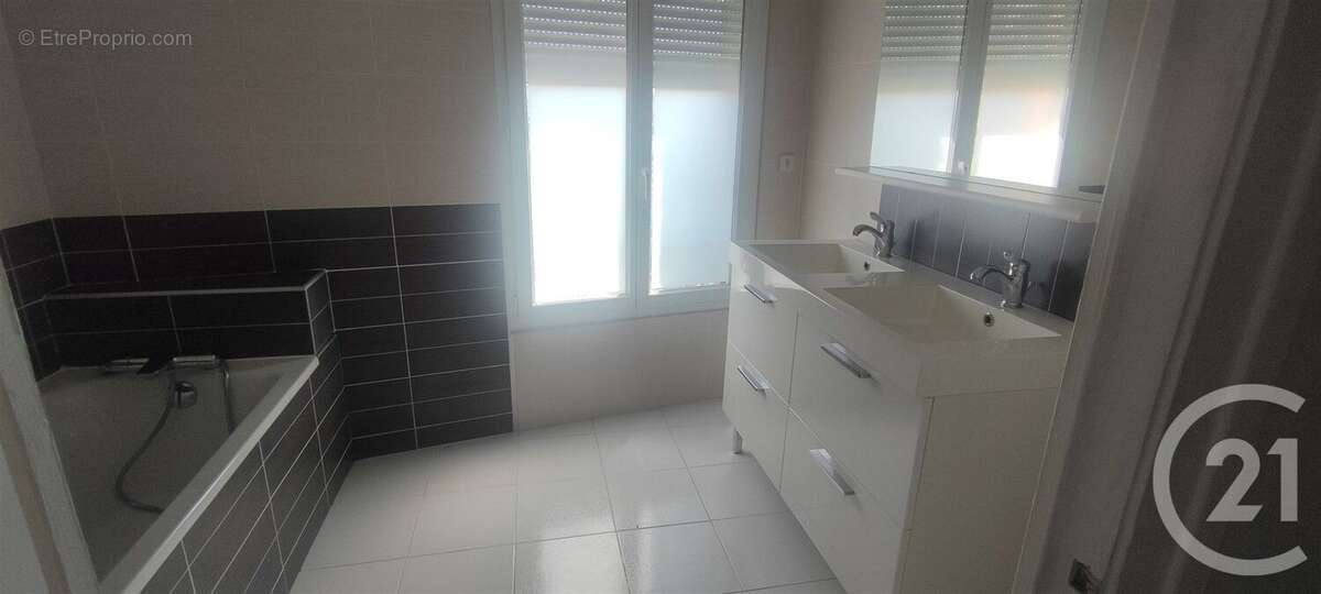 Maison à SAINT-MEMMIE