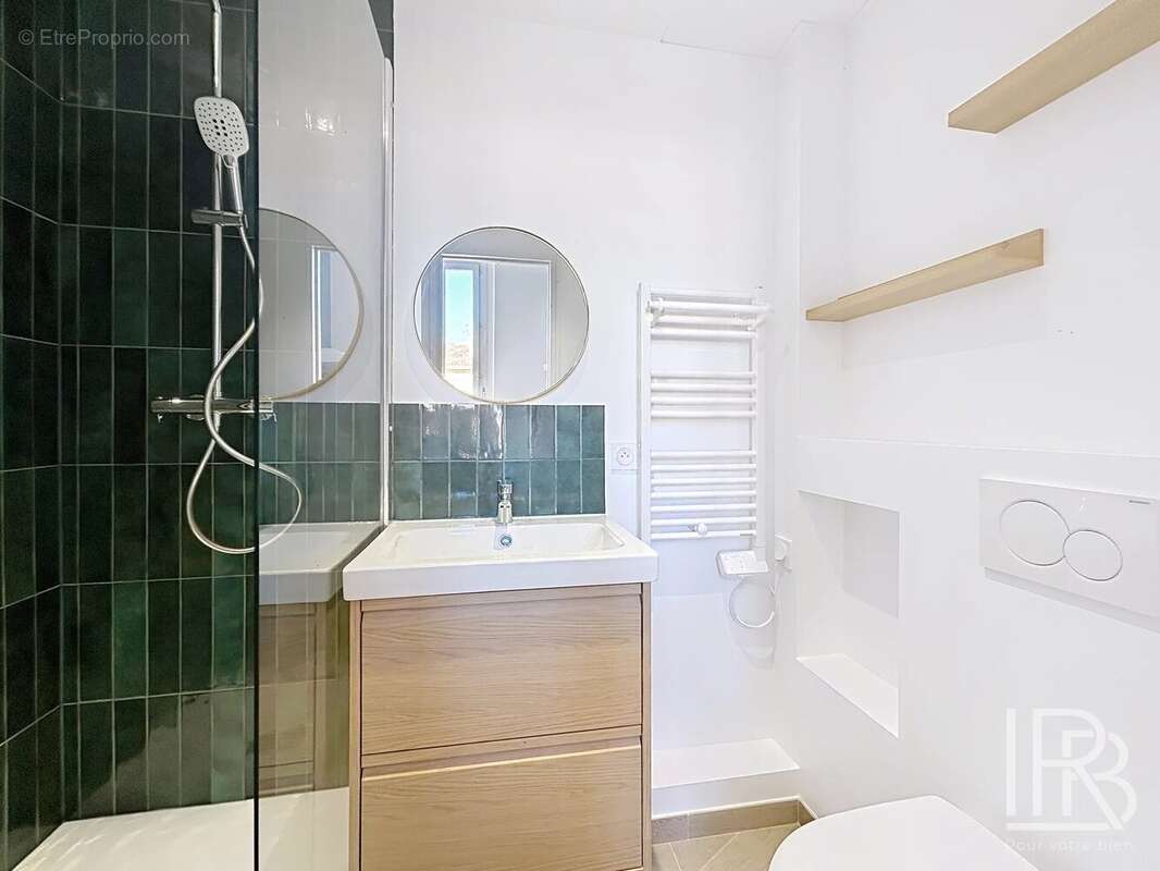 Appartement à MARSEILLE-6E