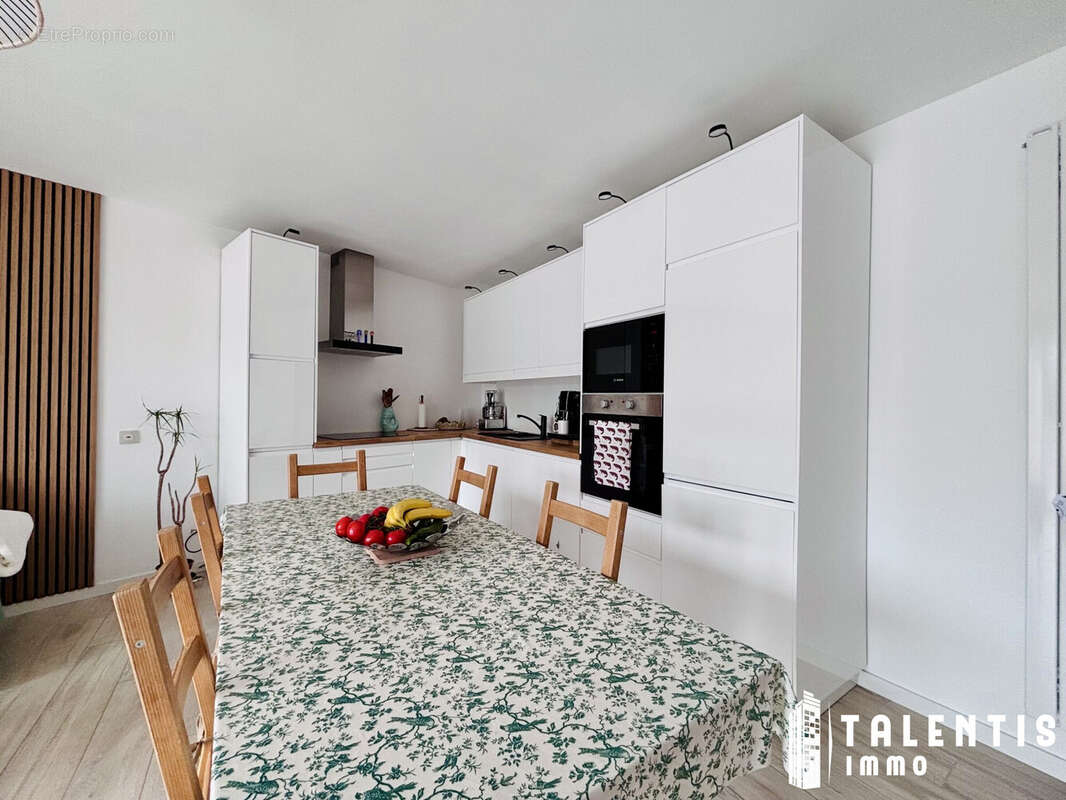 Appartement à REZE