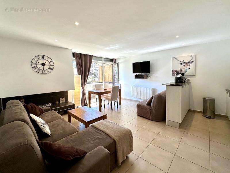   - Appartement à PRADES