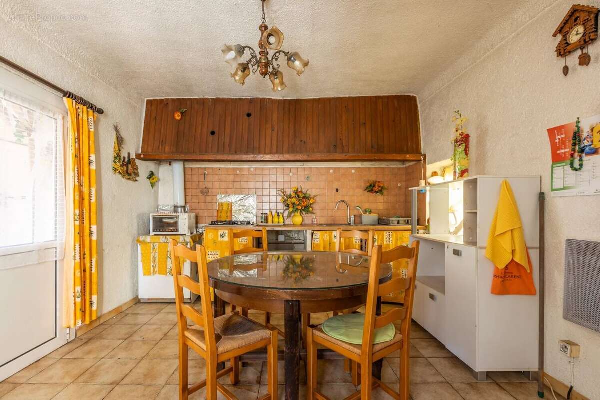 Appartement à L'ESCARENE