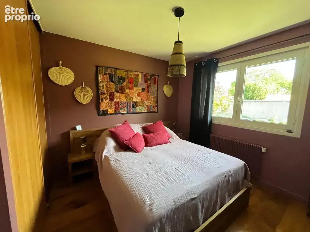 Maison individuelle rénovée avec piscine sur la commune de Perrignier - photo 9